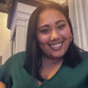 Meet your Posher, Kira